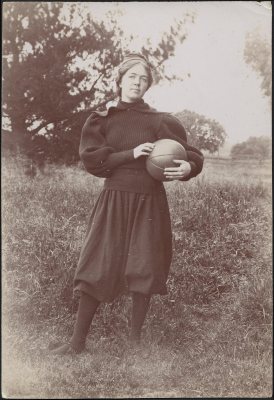 Agnes Morley Cleaveland