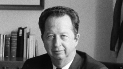 Kenneth R. Giddens