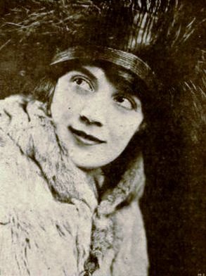 Hedda Nova