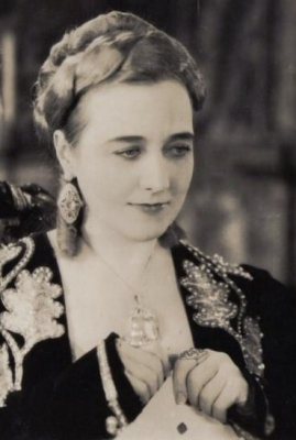 Louise Dresser