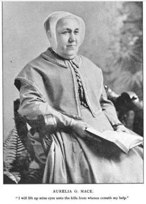 Aurelia Mace
