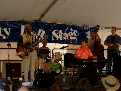 Johnnie Bassett
