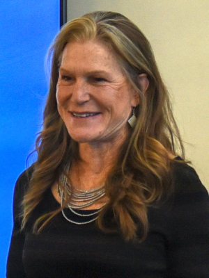Marianne Martin