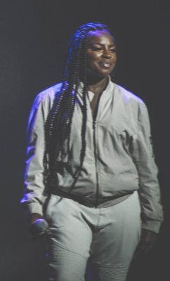 Ester Dean