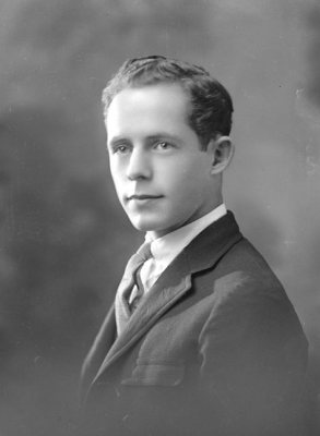 Walter Stemmons