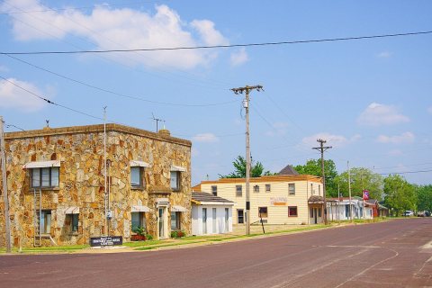 Mountain-Grove-1st-Street-mo