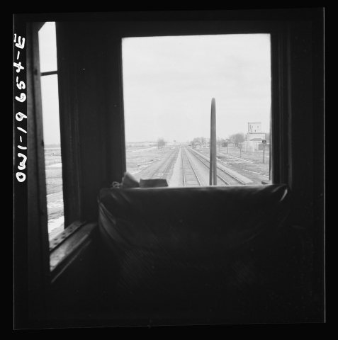 Untitled photo, possibly related to: Carrollton (vicinity), Missouri. The Atchison, Topeka, and Santa Fe Railroad track…
