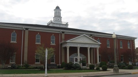 Mississippi County Courthouse