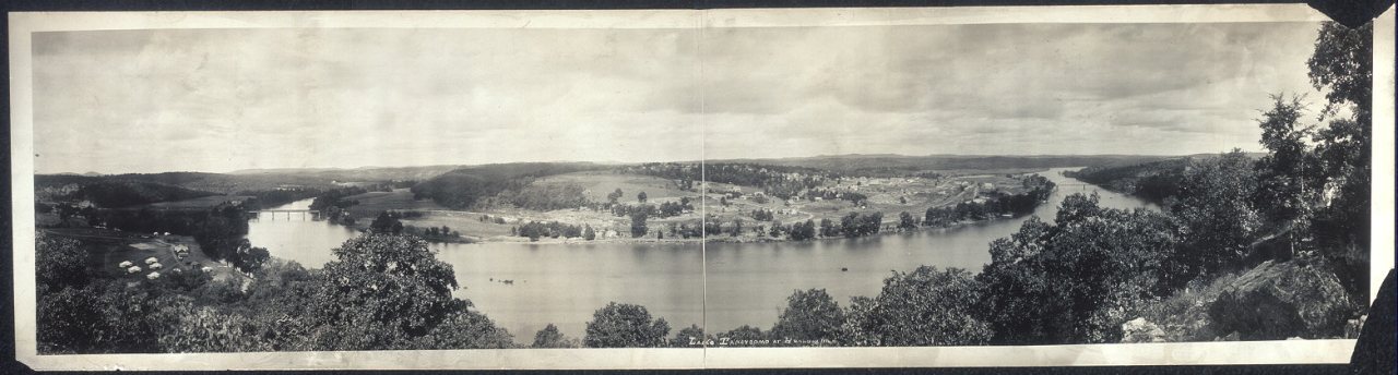 Lake Taneycomo at Branson, Mo