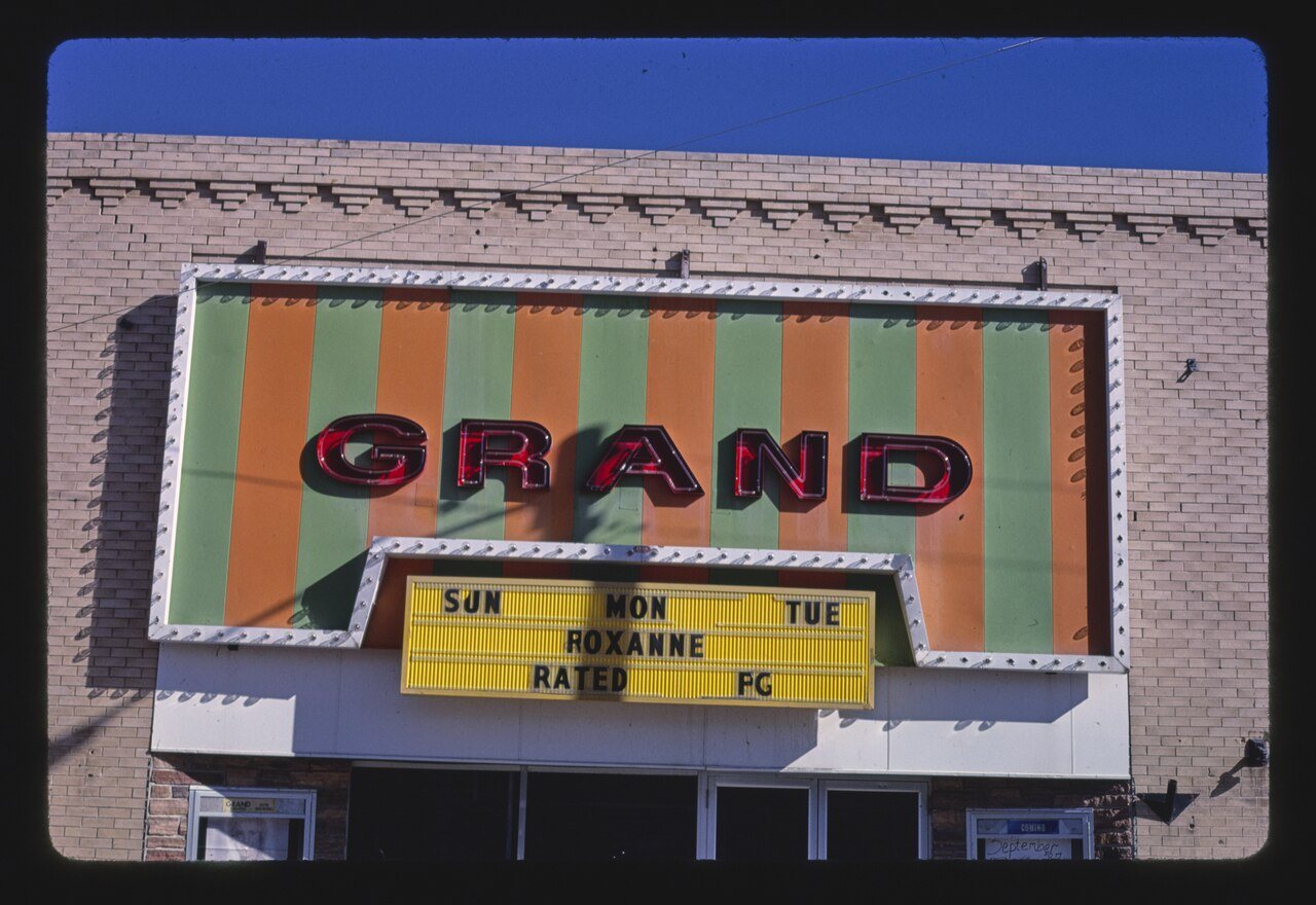 Grand Theater, Main Street