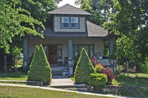 HOYT HOUSE