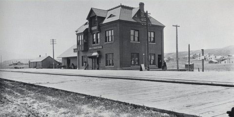 LivingstonMontanaNPPRDepot-Haynes1894