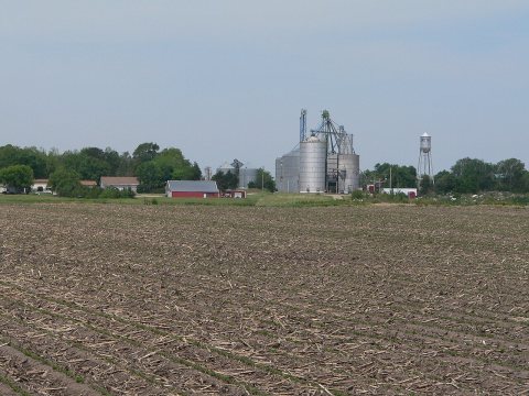 Hildreth, Nebraska from SE