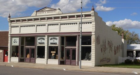 Wausa, Nebraska Broadway 04 Larson-Engdahl