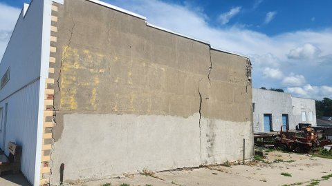 Crack in the side of the building