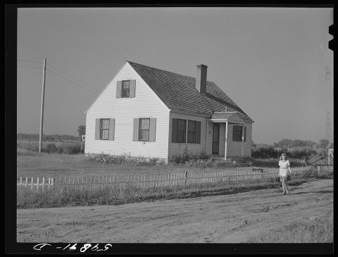 Home of family on FSA (Farm Security Administration) project. Two Rivers
