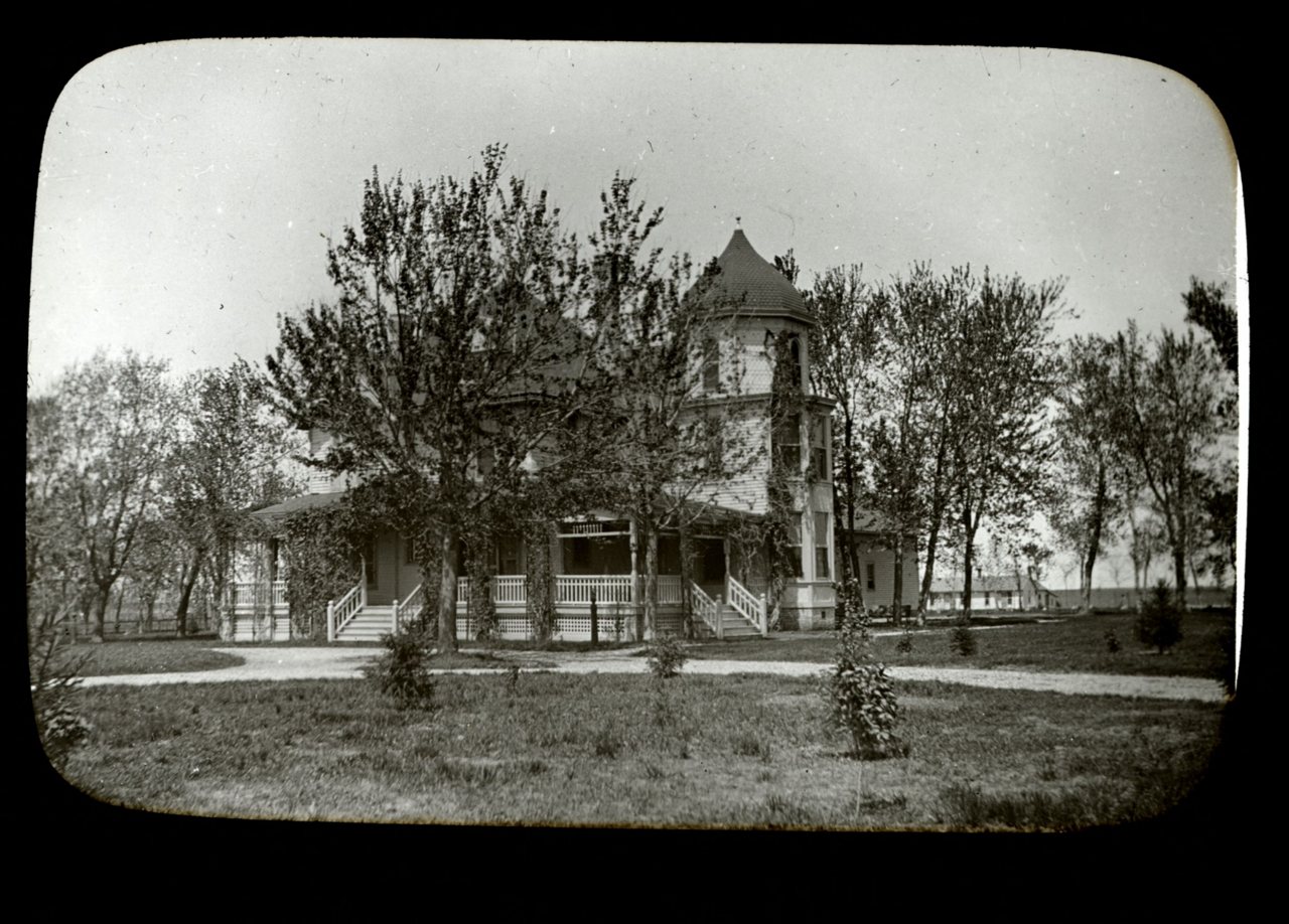 Pratt farmhouse