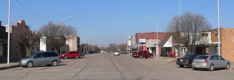 Alma, Nebraska Main Street face W 1