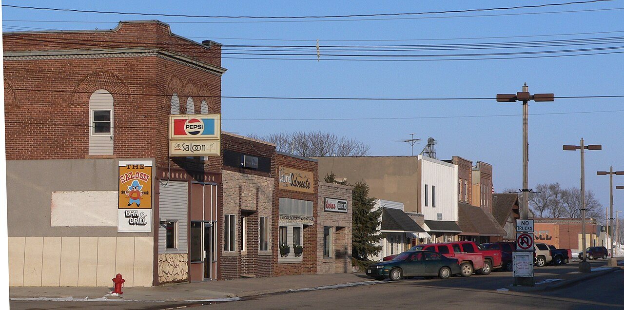 Laurel, Nebraska 2nd St E from Elm St
