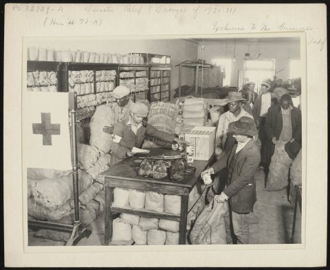 More than 500 carloads of foodstuffs were donated to the Red Cross for the drought sufferers, from northern, central an…