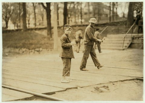 Noon Hour, May 19, 1909. Small boy is William Le Bruex, 81 Main St. Has been working in Great Falls Mfg. Co
