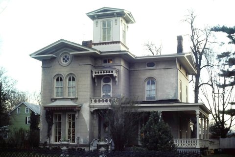 Italianate - Frenchtown, NJ - Worman-Agpar House (1)
