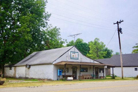 Etowah-Shirleys-Country-Kitchen-ar
