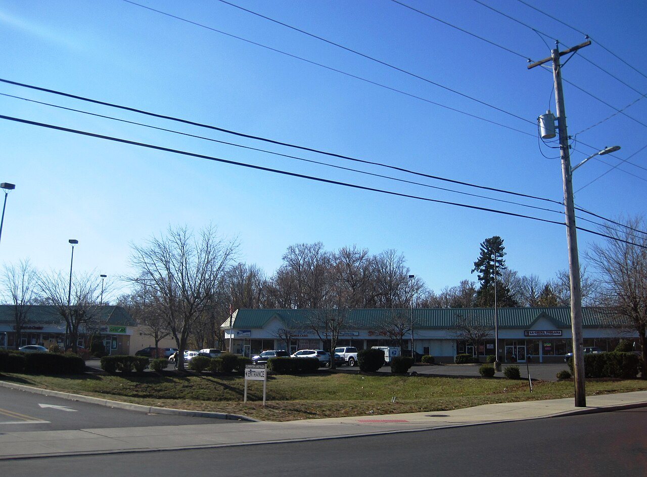 Clementon Lake Plaza, Clementon, NJ, Nov. 2024