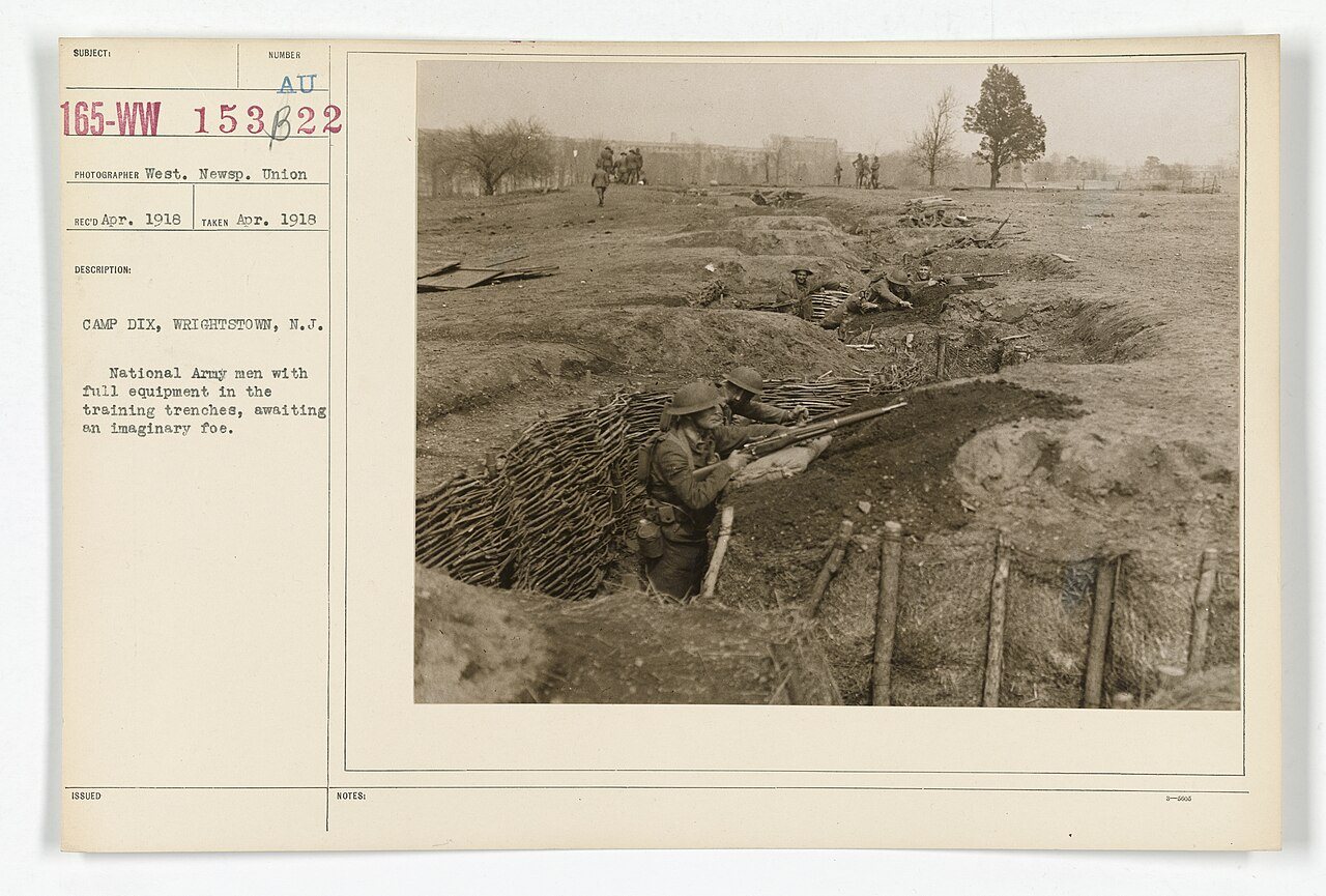 Drills - Trench Warfare - Training Camp - Camp Dix, Wrightstown, New Jersey. National Army men with full equipment in t…