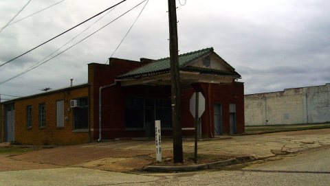 Marathon Oil Service Station 001