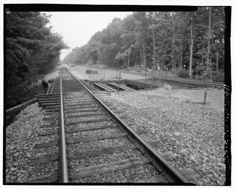 View west along south track of railroad, showing top of bridge. - Crossway Place Bridge, New Jersey Transit's Raritan V…
