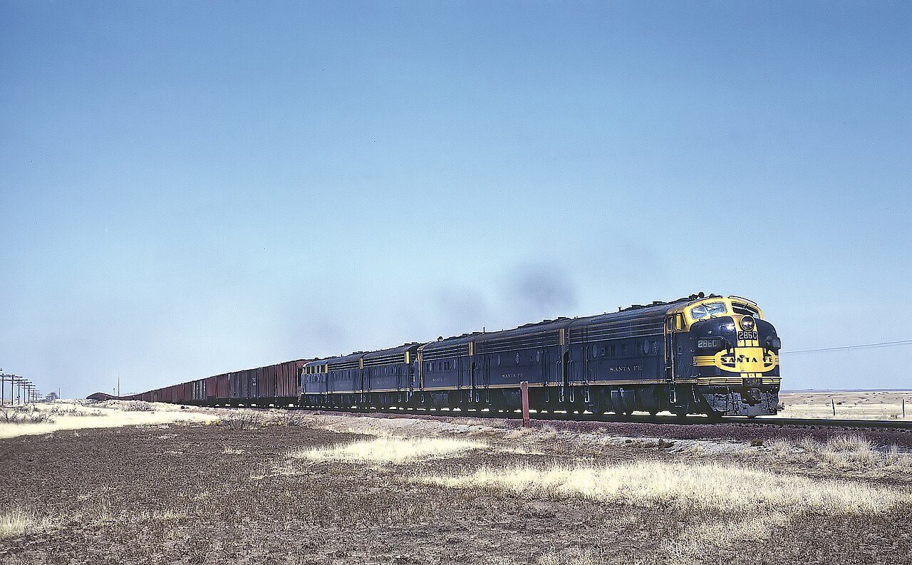 ATSF F9A 286C (6 F-units) neare Elida, New Mexico (Carlsbad District) on March 24, 1967