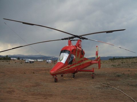 2013 - Rainier Helicopter N699RH K-MAX K-1200 Aerial Lift Truck - panoramio (1)