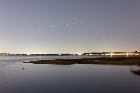 Long-exposure view of Manhasset Bay facing north from North Plandome Road, across from Leeds Pond, January 2, 2024