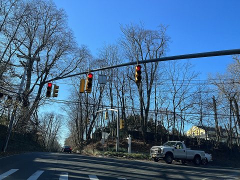 Intersection of Plandome Road, Plandome Road North, and Stonytown Road, Plandome Manor, NY December 20, 2022