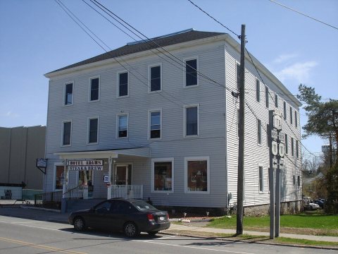Hoteladams
