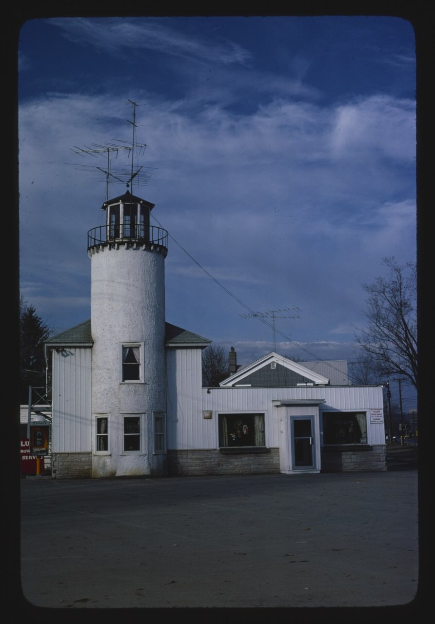 Lewis Restaurant Gas