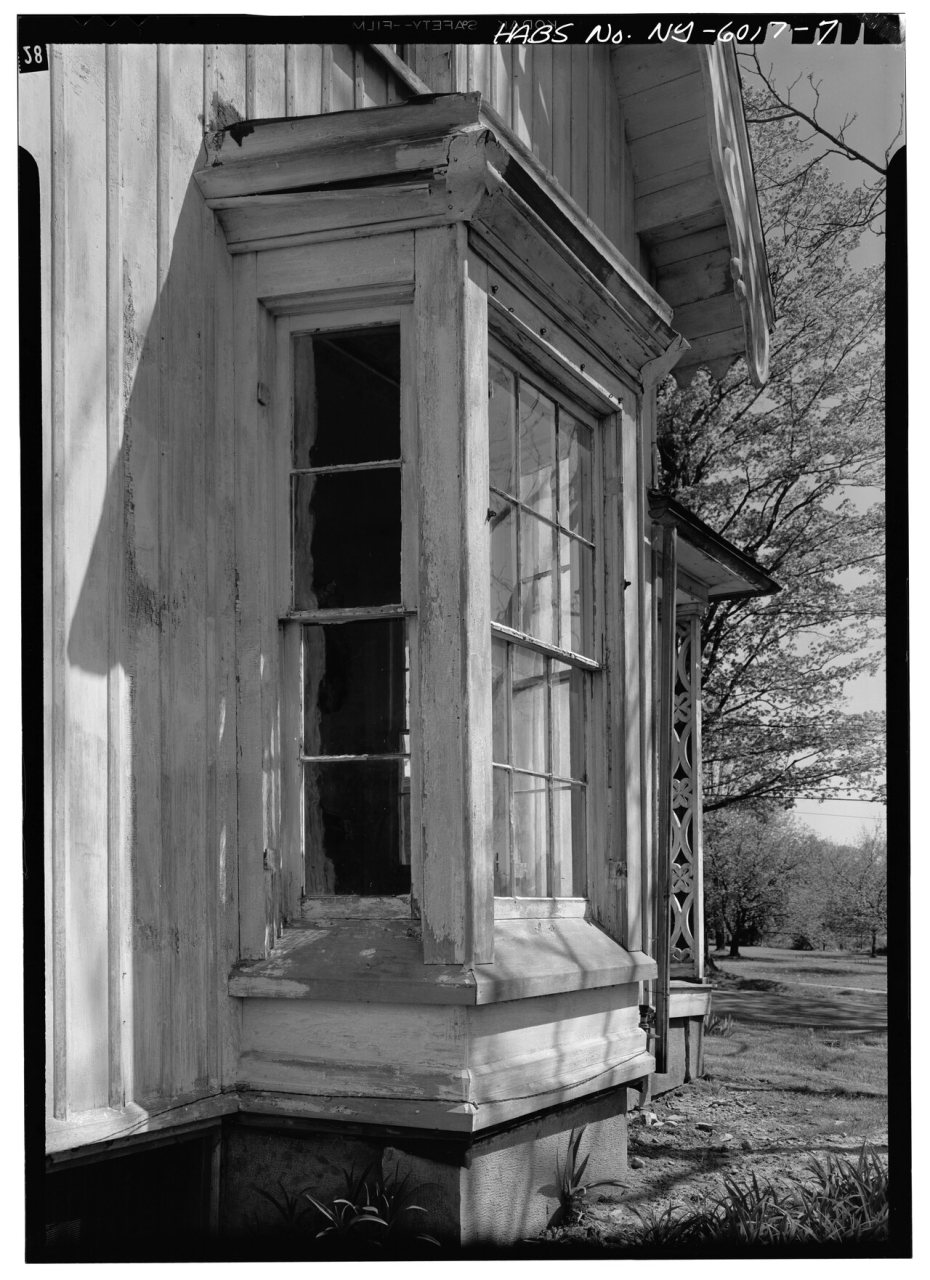 WEST ELEVATION, DETAIL OF BAY WINDOW - Timothy Copp House, Church, Joy, East and Okerlund Streets