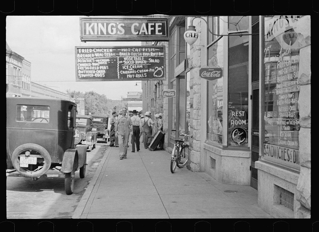 Street scene at Clarksville, Arkansas