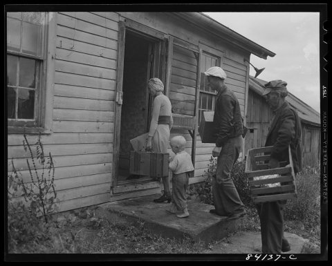Albion, New York (vicinity). The Friends moving into their new home on the Nesbitt farm