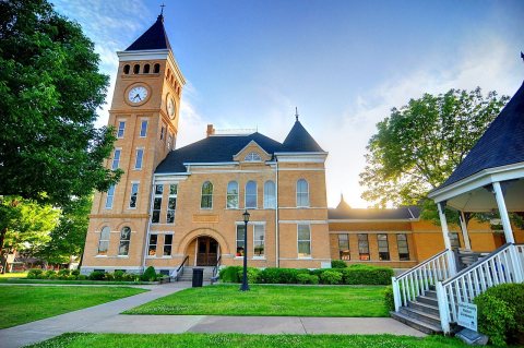 Saline County Courthouse