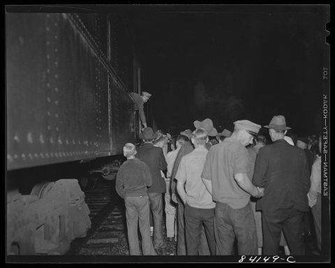 Batavia, New York. West Virginia migrants arriving in a drizzling rain