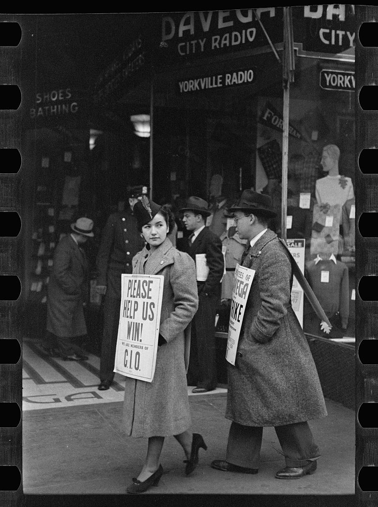 Strike pickets