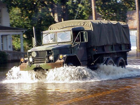 FEMA - 489 - Photograph by Sgt. 1st Class Eric Wedeking taken on 09-16-1999 in North Carolina