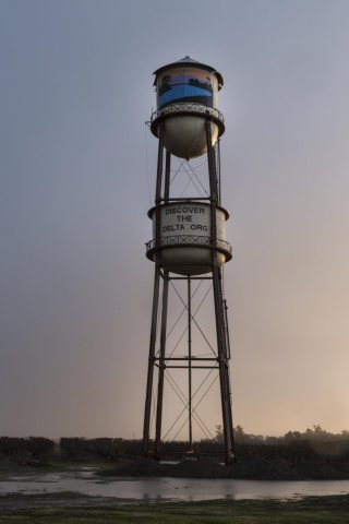 A double water tower at Isleton, California