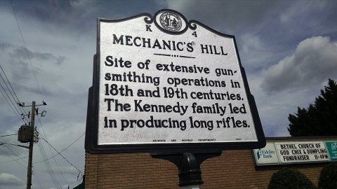 Mechanics Hill Sign