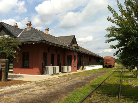 Carolina Southern Railroad Whiteville Depot August 2013 - panoramio (4)