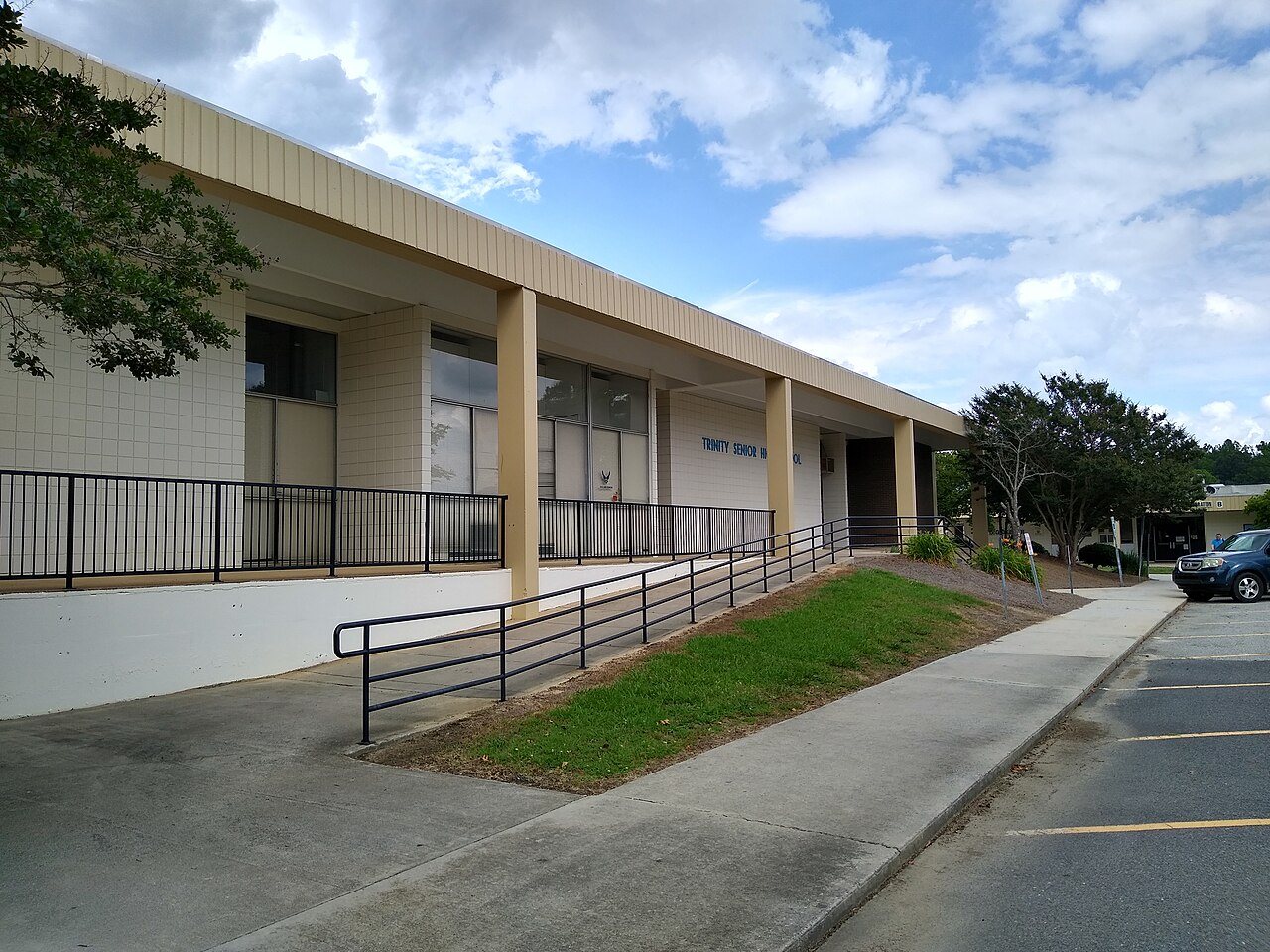 Trinity High School (North Carolina) 1