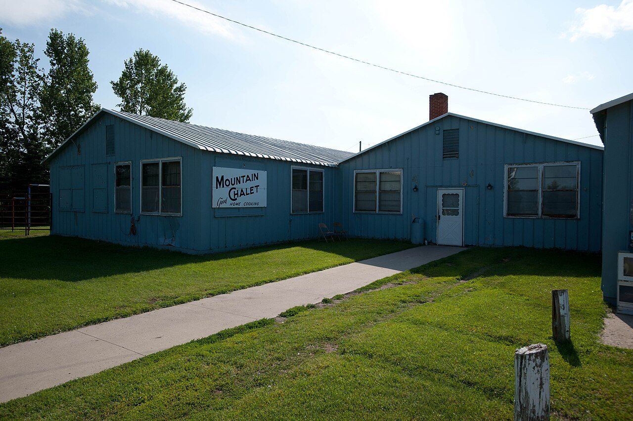 Mountain Chalet - Mountain, North Dakota 7-26-2009