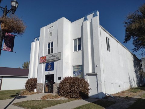 20221019 112234 General Store and WPA Auditorium
